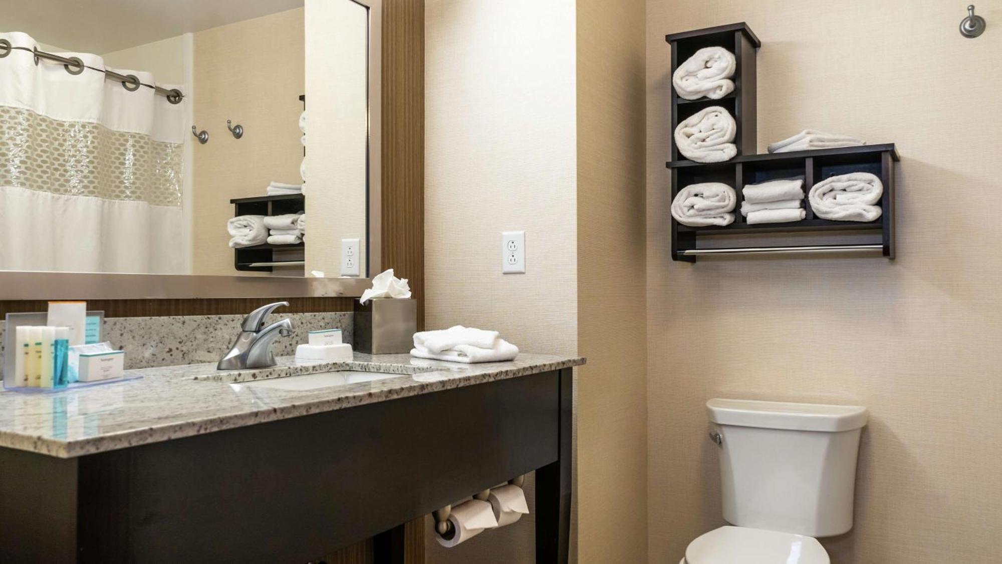 Hampton Inn & Suites Baltimore/Woodlawn Εξωτερικό φωτογραφία