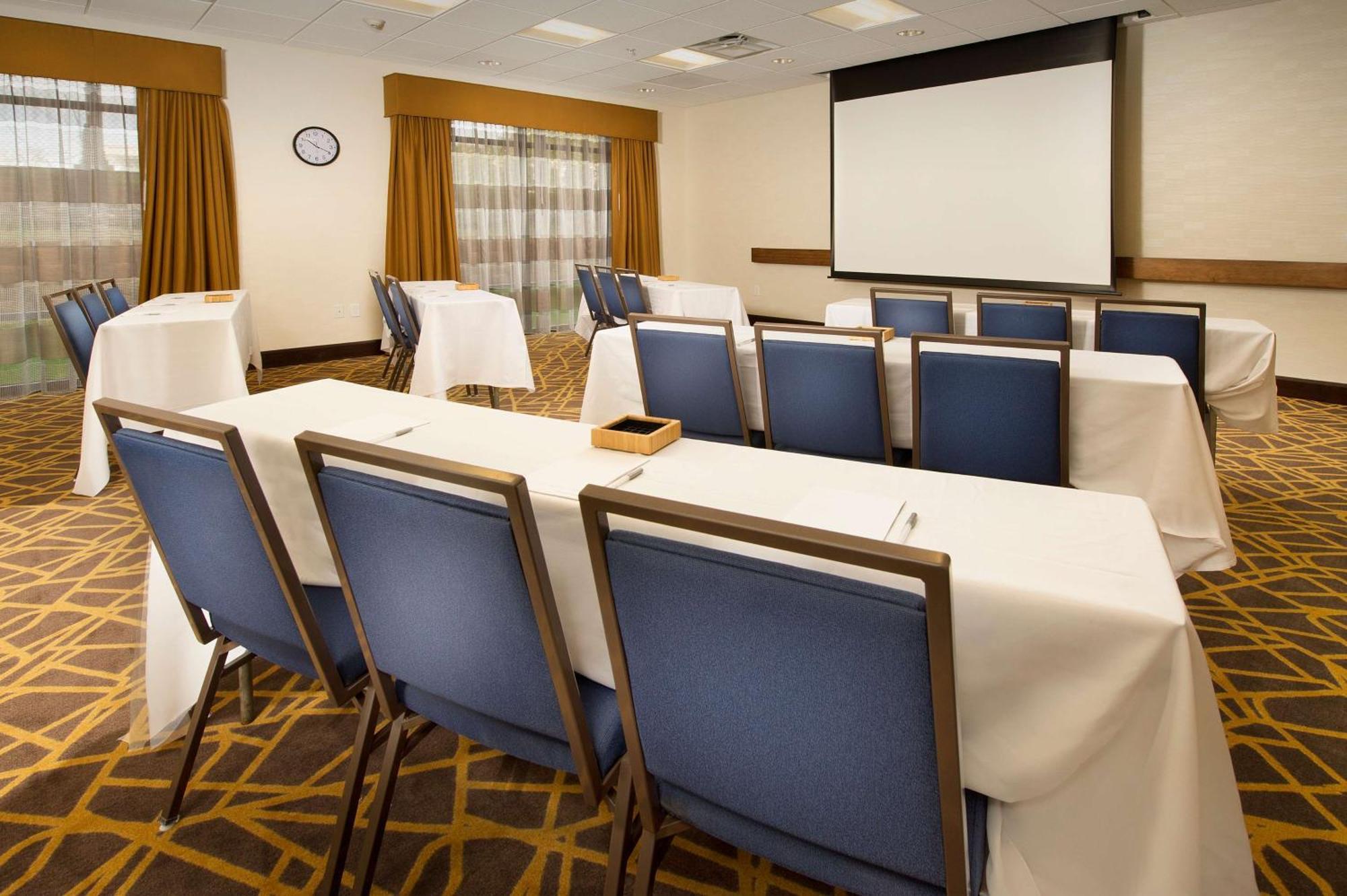 Hampton Inn & Suites Baltimore/Woodlawn Εξωτερικό φωτογραφία